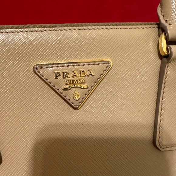 Prada saffiano bag (medium) - Picture 4 of 15
